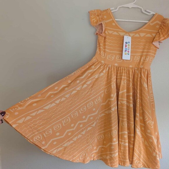 *3/$25* NWT! Girl's DotDotSmile Yellow/Orange Aztec Empire Dress - Size 5/6 - Picture 3 of 5